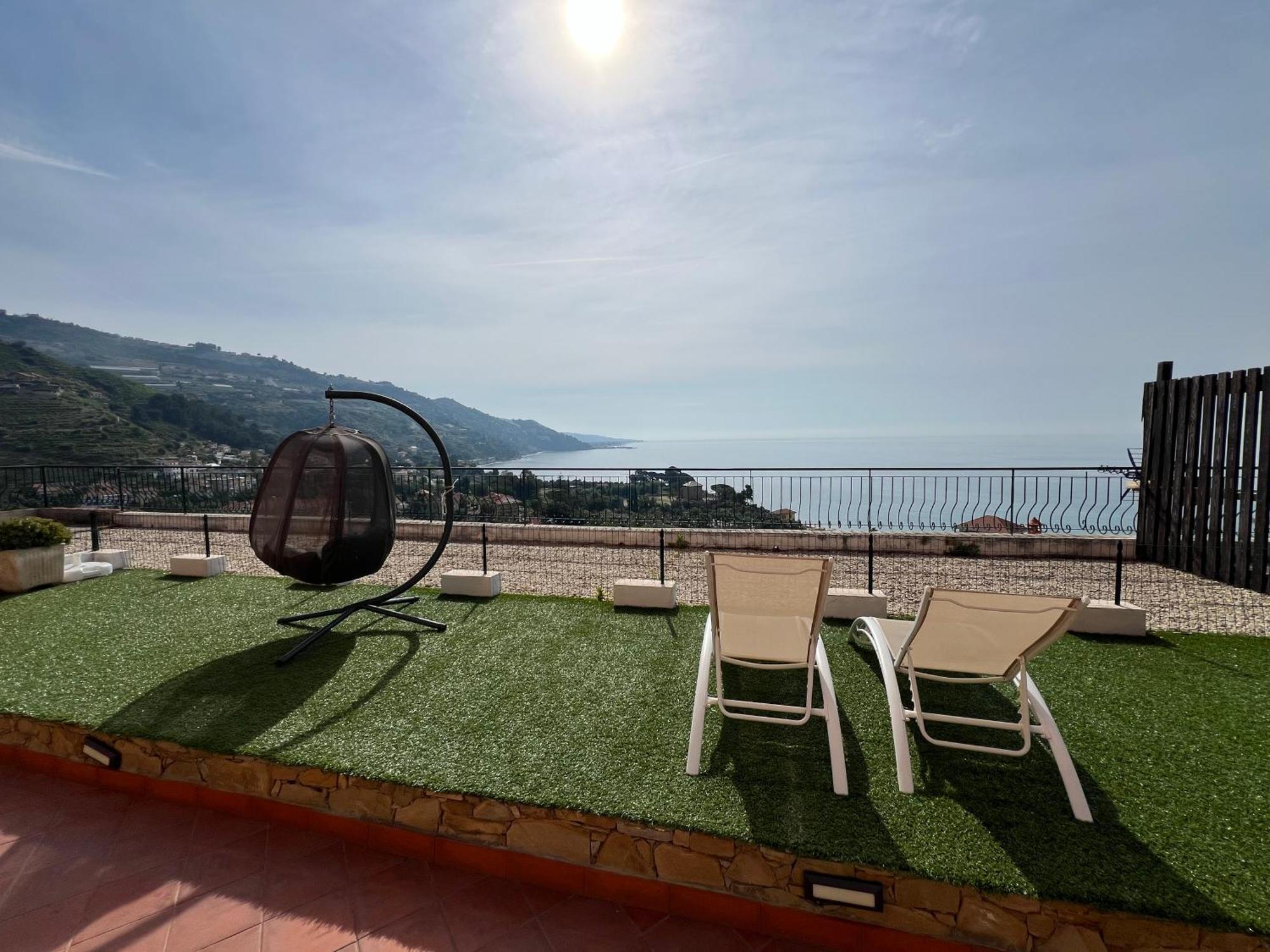 Agriturismo Un Mare Di Fiori Ventimiglia Exterior photo