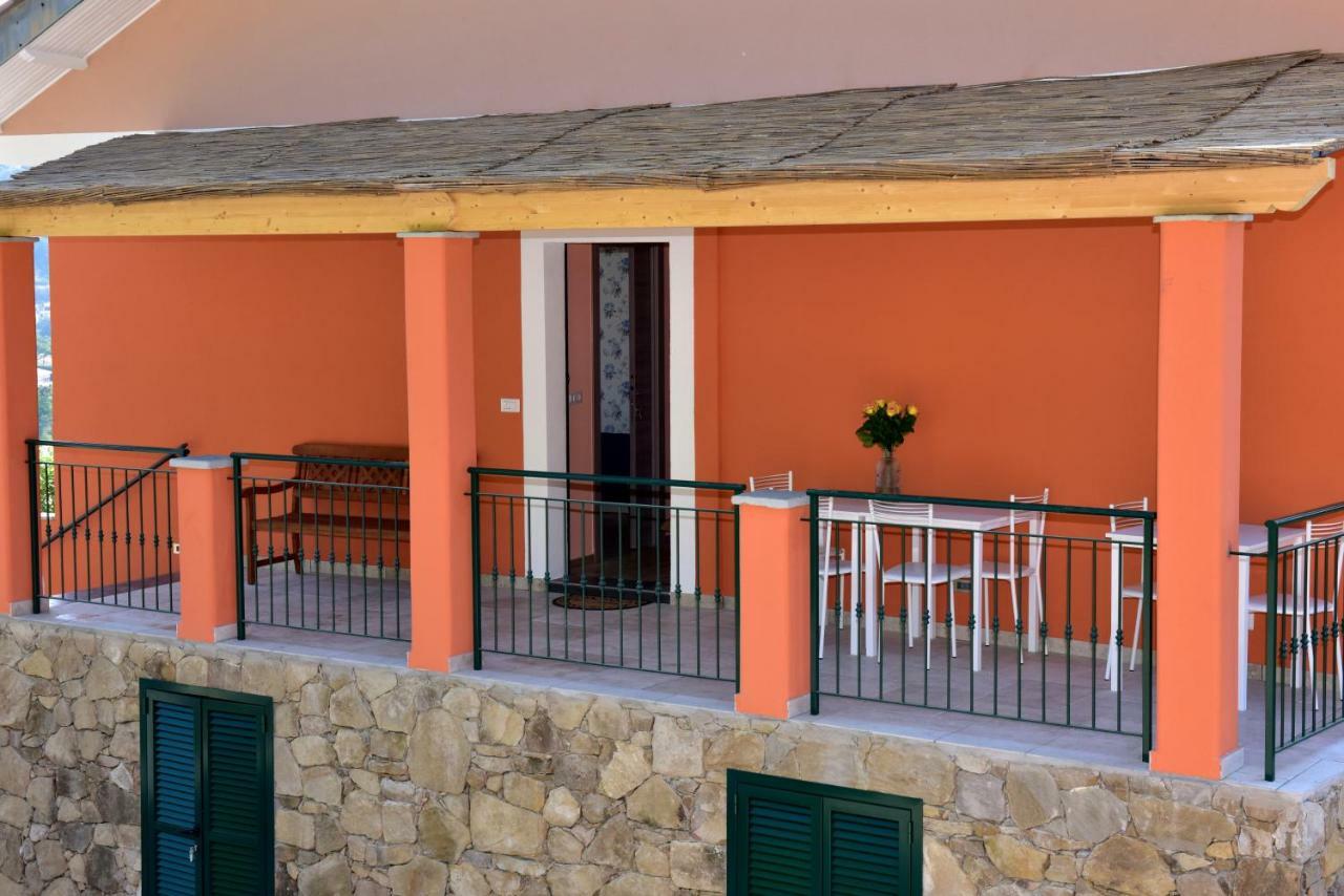 Agriturismo Un Mare Di Fiori Ventimiglia Exterior photo