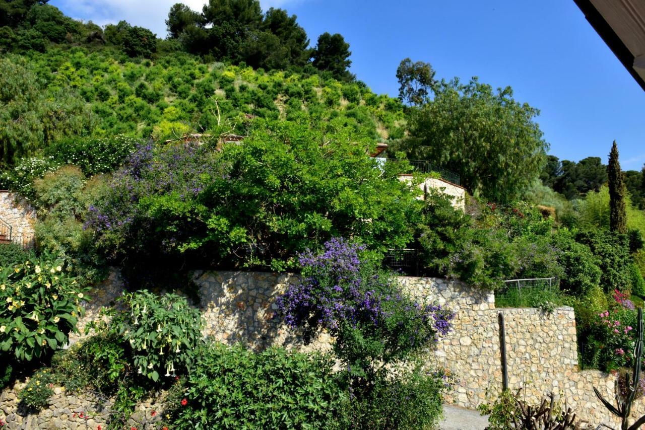 Agriturismo Un Mare Di Fiori Ventimiglia Exterior photo