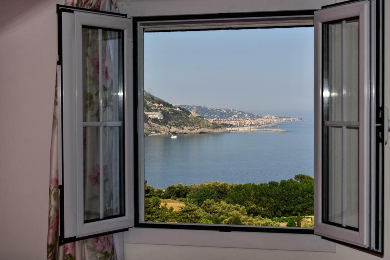 Agriturismo Un Mare Di Fiori Ventimiglia Exterior photo